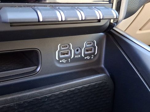 Used 2020 RAM 1500 Big Horn AWD/4WD image 23