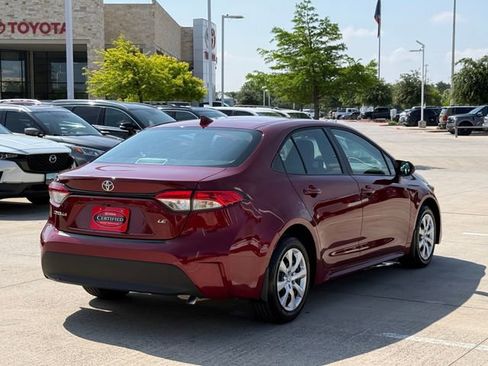 Used 2026 Toyota Corolla LE FWD image 5