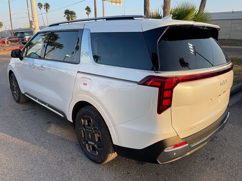New 2026 Kia Carnival SX image 5