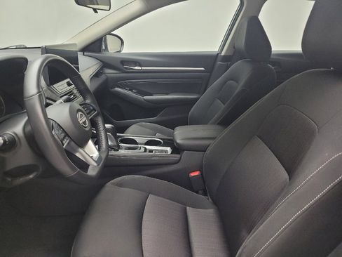 Used 2023 Nissan Altima 2.5 SV w/ SV Premium Package AWD/4WD image 17
