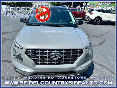 Used 2022 Hyundai Venue Limited w/ Cargo Package
