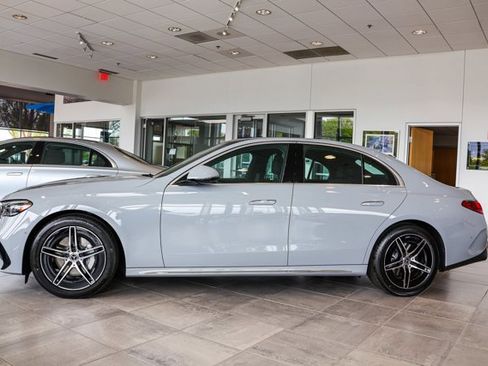 New 2026 Mercedes-Benz E 350 4MATIC Sedan image 8