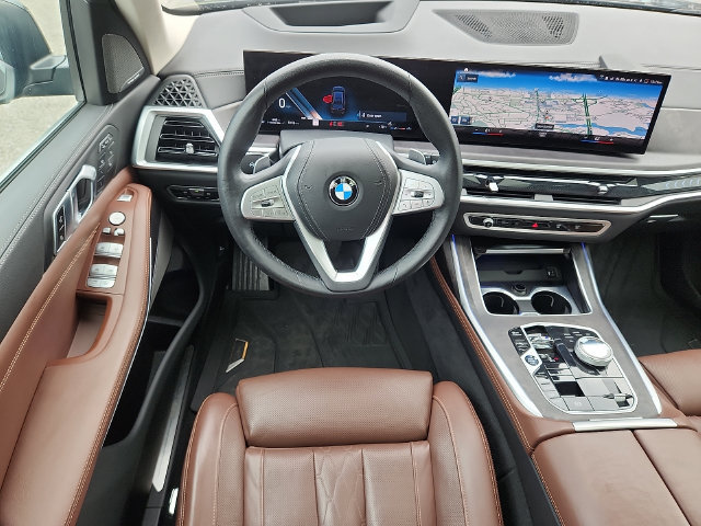 Used 2023 BMW X7 xDrive40i w/ Executive Package AWD/4WD image 11