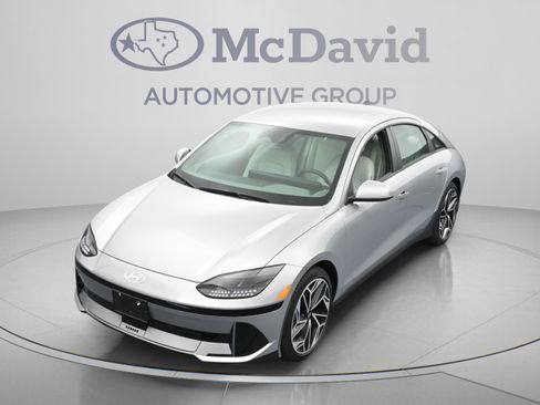 Used 2024 Hyundai Ioniq 6 SEL RWD image 34