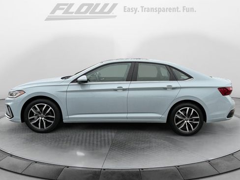 New 2026 Volkswagen Jetta SE image 4