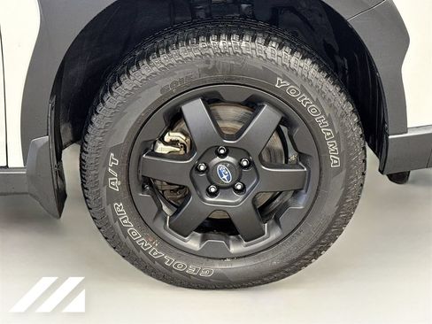 Used 2025 Subaru Outback Wilderness AWD/4WD image 32