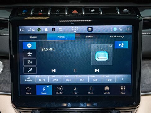 Used 2023 Jeep Grand Cherokee 4WD 4xe image 22