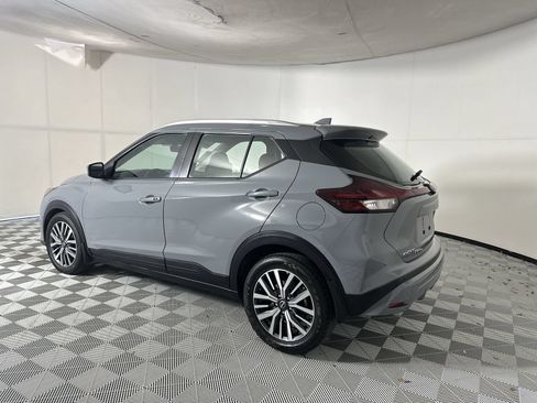 Certified 2022 Nissan Kicks SV w/ Interior Electronics Package FWD image 6