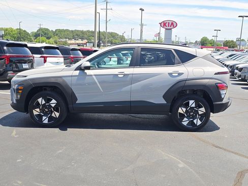Used 2025 Hyundai Kona SEL AWD/4WD image 6