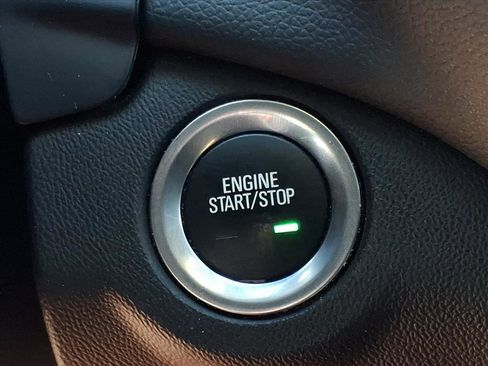 Used 2022 Chevrolet Equinox LT image 24