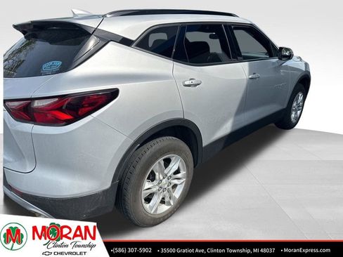 Used 2021 Chevrolet Blazer LT FWD image 4