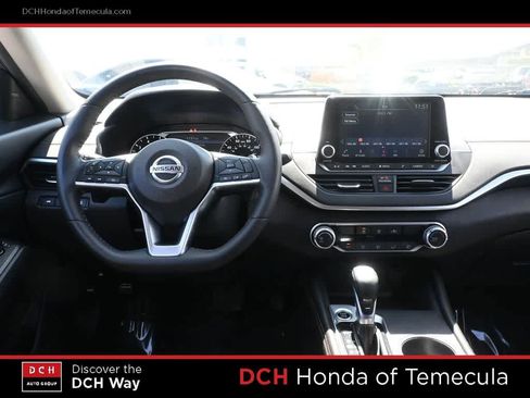Used 2022 Nissan Altima 2.5 SR FWD image 8