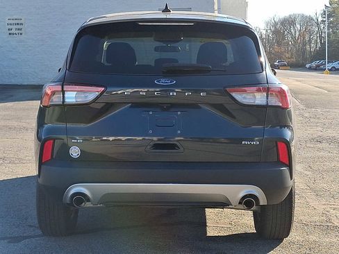 Used 2022 Ford Escape SE w/ Cold Weather Package image 5