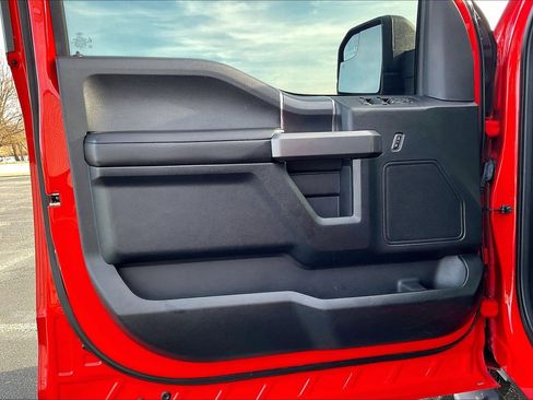 Used 2019 Ford F150 XLT w/ Equipment Group 302A Luxury image 18