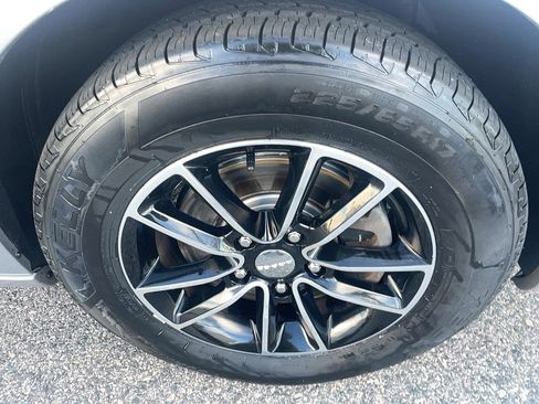 Used 2018 Dodge Grand Caravan GT image 5