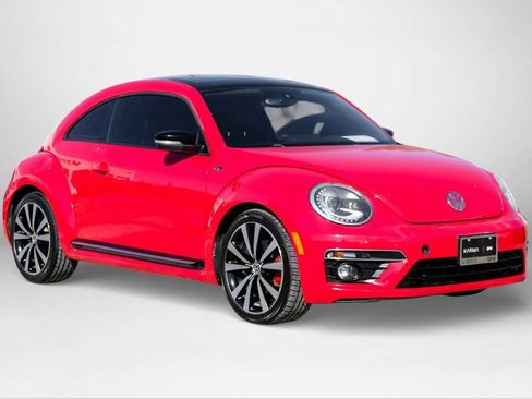 Used 2014 Volkswagen Beetle R-Line image 4