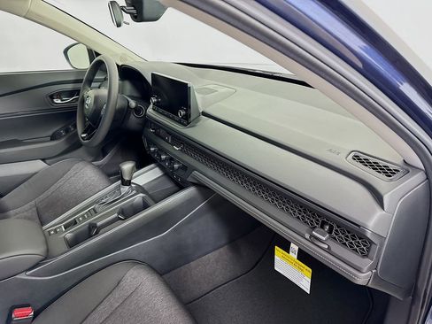 New 2025 Honda Accord SE image 30