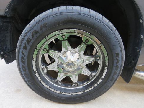 Used 2013 Toyota Tundra 2WD Double Cab image 36