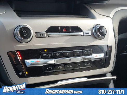 Used 2023 Ford Explorer XLT w/ Equipment Group 202A image 25