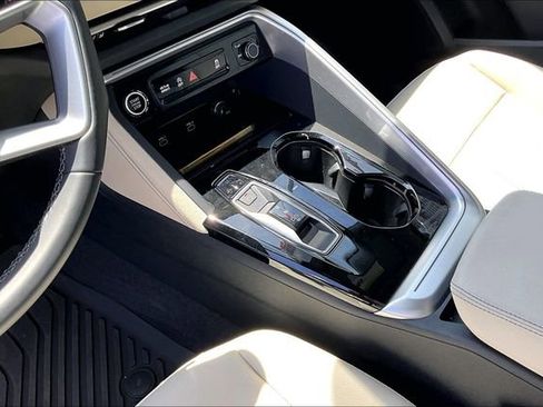 Used 2025 Audi Q5 Premium Plus w/ Premium Plus AWD/4WD image 18