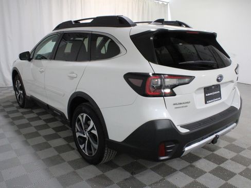 Used 2020 Subaru Outback Limited image 29