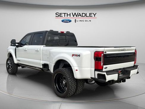 Used 2026 Ford F450 Platinum w/ FX4 Off-Road Package image 5