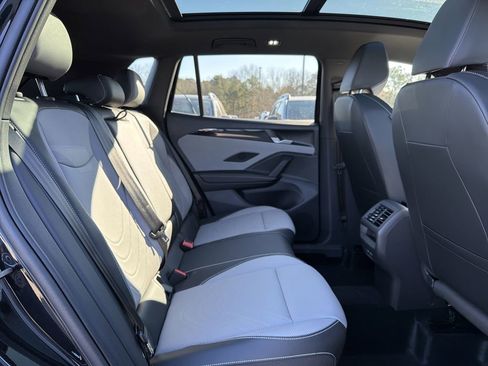 New 2026 Volkswagen Tiguan SE R-Line image 17