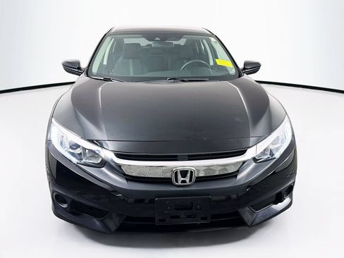 Used 2020 Honda Civic LX image 2