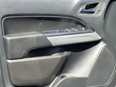 Used 2021 Chevrolet Colorado ZR2 image 13