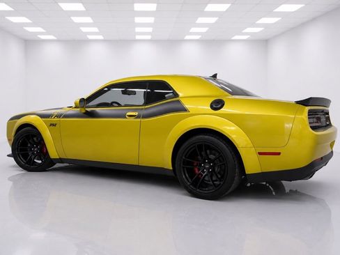 Used 2021 Dodge Challenger R/T Scat Pack RWD image 3