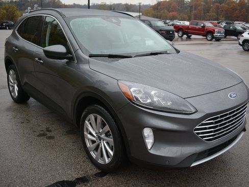 Used 2022 Ford Escape Titanium w/ Titanium Elite Package image 4