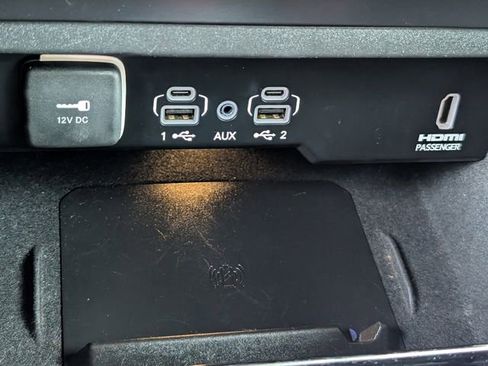 Used 2023 Jeep Grand Wagoneer Series II AWD/4WD image 17