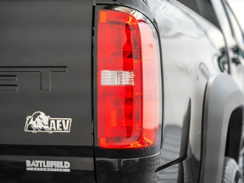 Used 2022 Chevrolet Colorado ZR2 w/ Colorado ZR2 Bison Edition AWD/4WD image 8