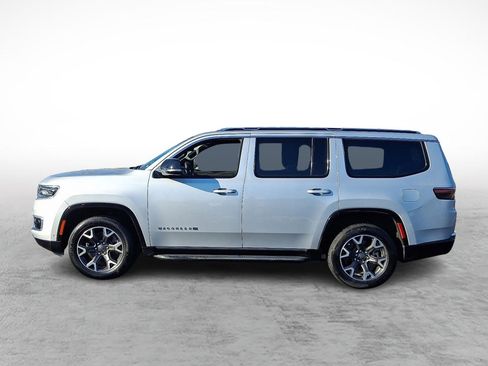 Used 2024 Jeep Wagoneer Series III image 2