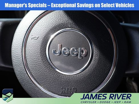 Used 2017 Jeep Wrangler Unlimited Sport w/ Quick Order Package 24S AWD/4WD image 26