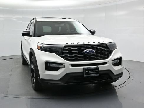 Certified 2023 Ford Explorer ST-Line w/ Class IV Trailer Tow Package AWD/4WD image 55