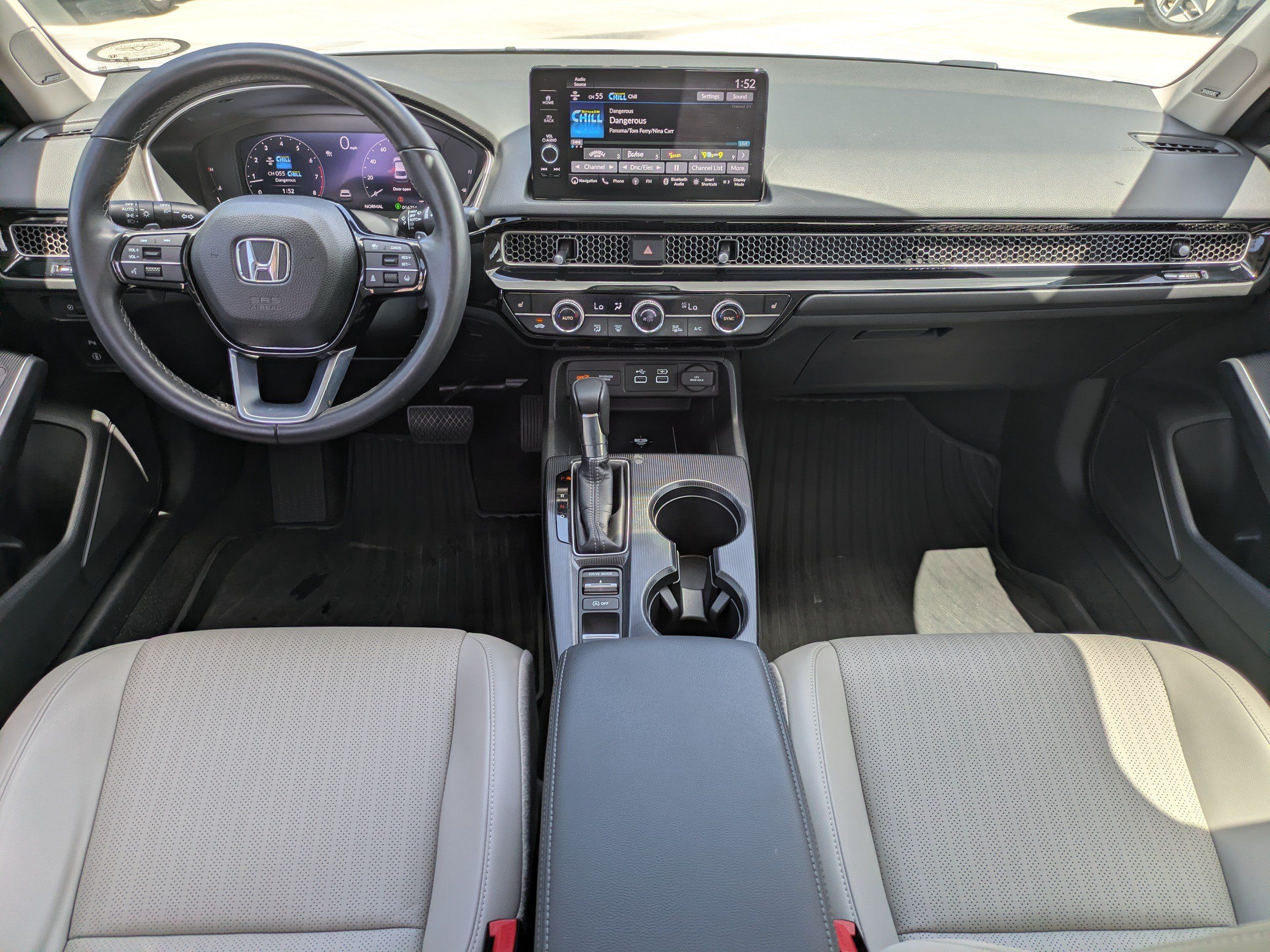 Used 2023 Honda Civic Touring image 13