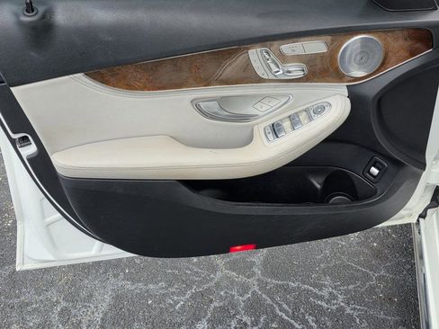 Used 2015 Mercedes-Benz C 300 Sedan image 33
