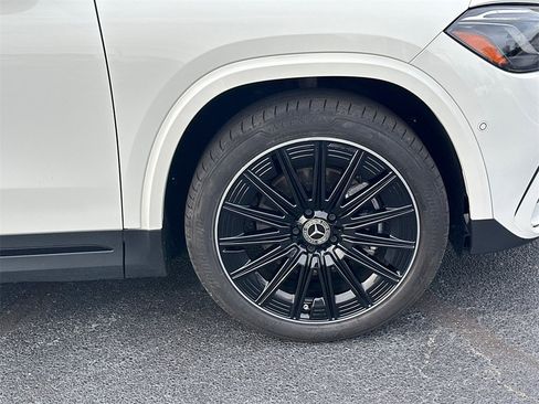 Certified 2025 Mercedes-Benz GLA 250 image 13