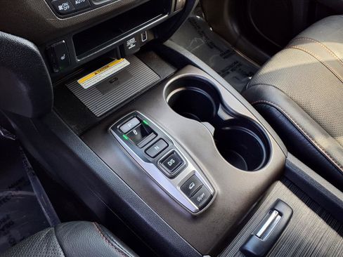 Certified 2022 Honda Pilot TrailSport image 19