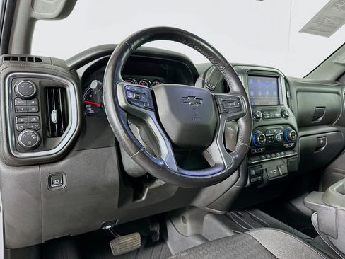Used 2019 Chevrolet Silverado 1500 LT Trail Boss w/ Convenience Package AWD/4WD image 10