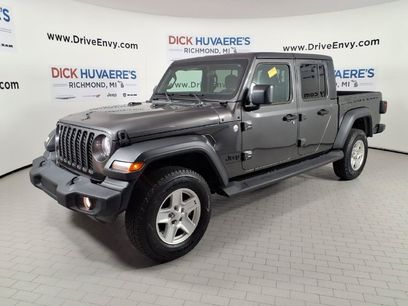 Used 2020 Jeep Gladiator Sport w/ Quick Order Package 24S