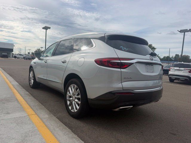 Used 2018 Buick Enclave Essence w/ Trailering Package AWD/4WD image 10