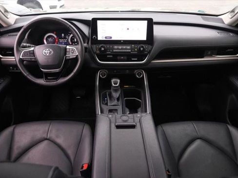 Certified 2025 Toyota Grand Highlander AWD Hybrid image 25