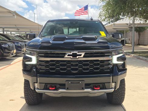 Used 2024 Chevrolet Silverado 1500 ZR2 w/ Technology Package AWD/4WD image 8