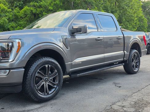 Used 2022 Ford F150 Lariat w/ Equipment Group 502A High AWD/4WD image 3
