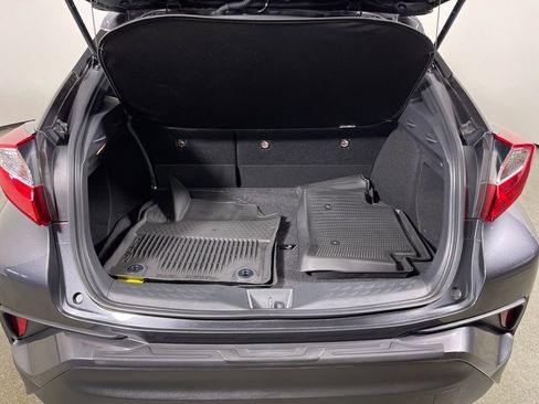 Certified 2021 Toyota C-HR XLE image 10