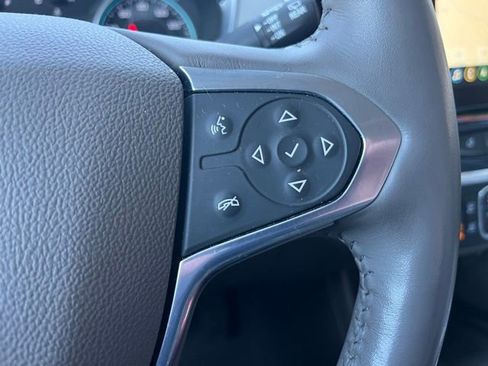 Used 2020 Chevrolet Traverse Premier image 31