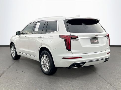 Used 2023 Cadillac XT6 Luxury image 5