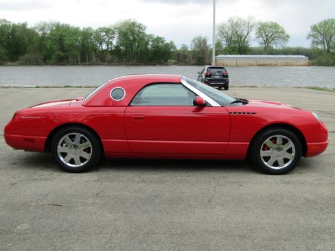Used 2002 Ford Thunderbird RWD image 5